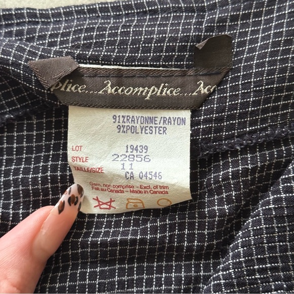 Vintage Black Wrap Skirt - Picture 3 of 3